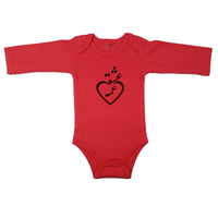 Red newborn bodysuit decorated with Persian calligraphy combined with a heart outline. Long sleeve infant bodysuit with “Loved by Aunt” in Farsi. Perfect outfit to surprise Dad’s sister.